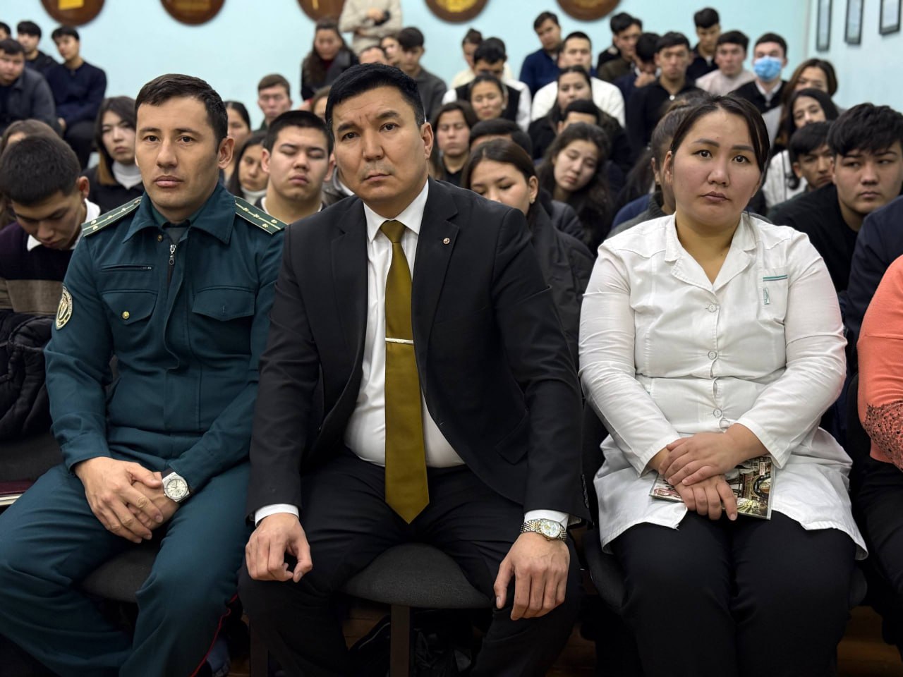 Náshebentlik hám narkojınayatlarǵa qarsı gúresiwge arnalǵan ushırasıw bolıp ótti